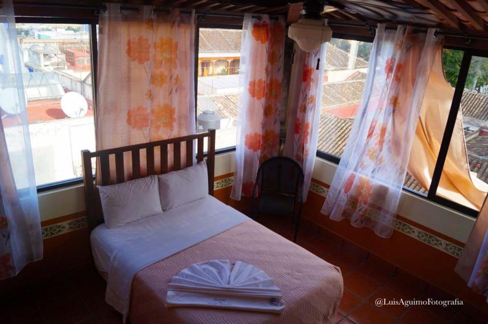 Hotel Del Pasaje Morales Comitan de Dominguez Esterno foto